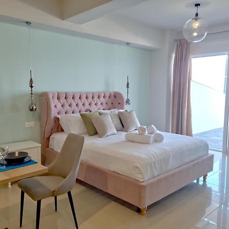Epipleon Luxury Suites -106- Δωμάτιο 40Τμ Με Βεράντα 45Τμ Μπροστά Στην Θάλασσα Nafpaktos エクステリア 写真