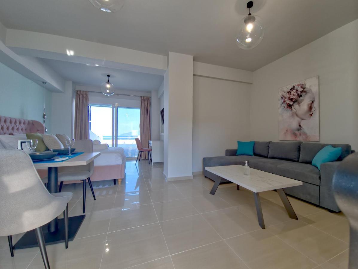 Epipleon Luxury Suites -106- Δωμάτιο 40Τμ Με Βεράντα 45Τμ Μπροστά Στην Θάλασσα Nafpaktos エクステリア 写真