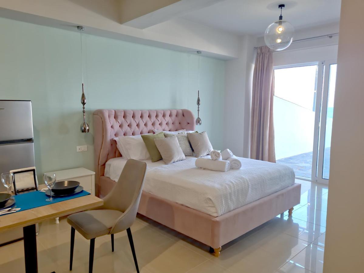 Epipleon Luxury Suites -106- Δωμάτιο 40Τμ Με Βεράντα 45Τμ Μπροστά Στην Θάλασσα Nafpaktos エクステリア 写真